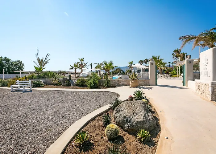 White Pearls Luxury - Adults Only Hotell