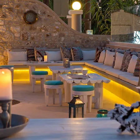 White Pearls Luxury - Adults Only