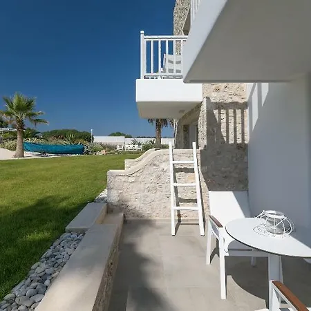 White Pearls Luxury - Adults Only