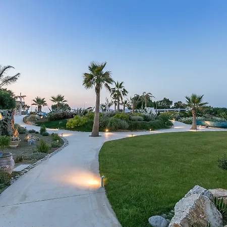 White Pearls Luxury - Adults Only 3* Kosz