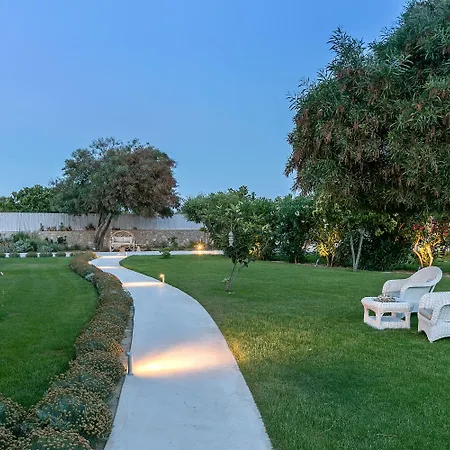 White Pearls Luxury - Adults Only